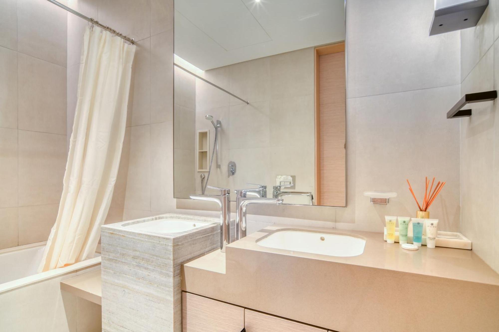 Address Jbr Marina View, Jbr, Marina - Mint